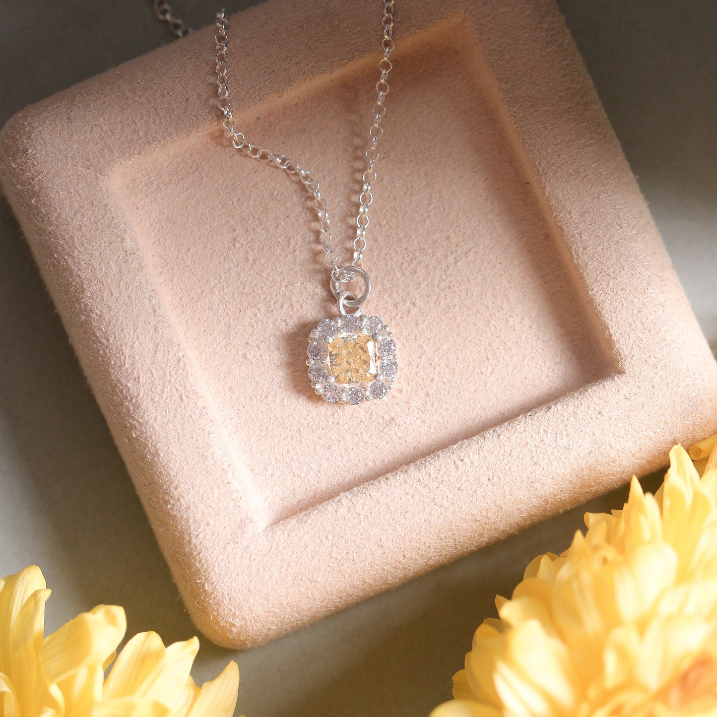 Cushion Halo Pendant