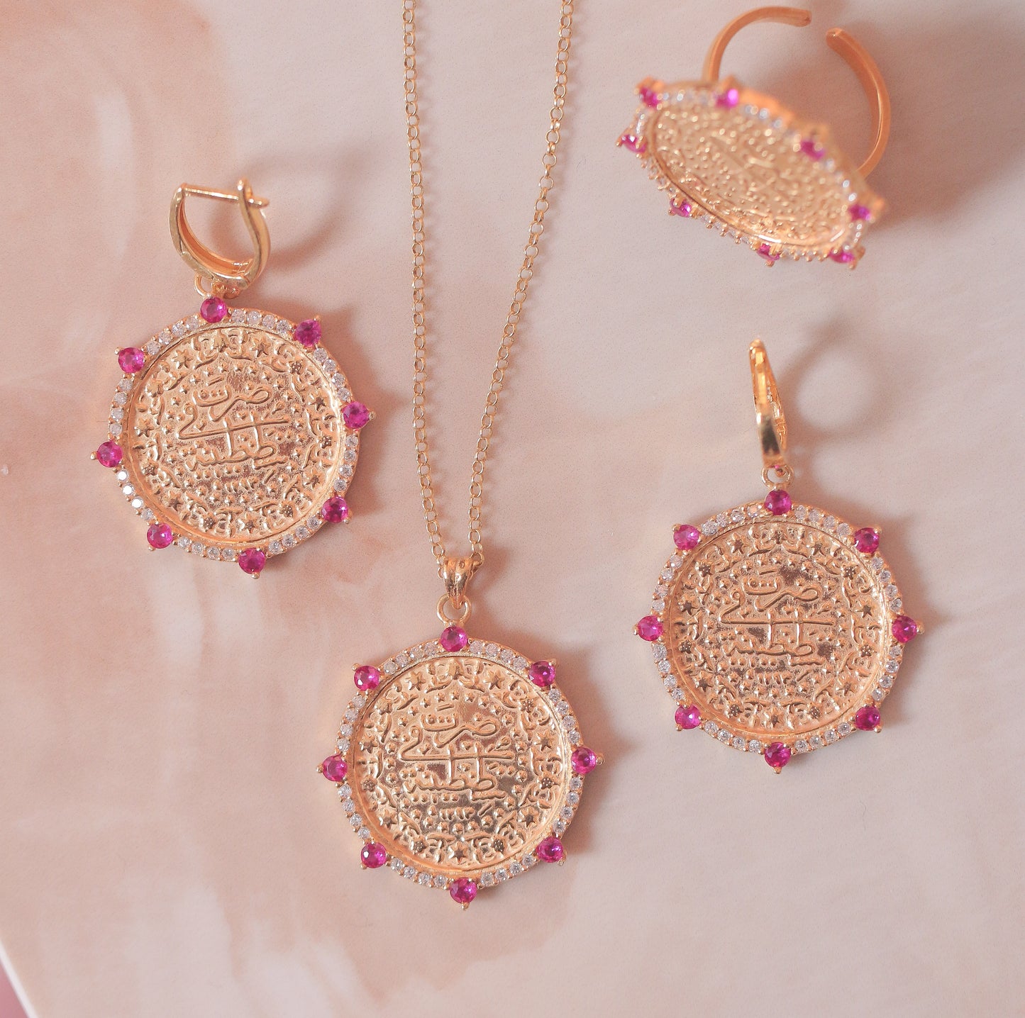 Big Lira Pendant