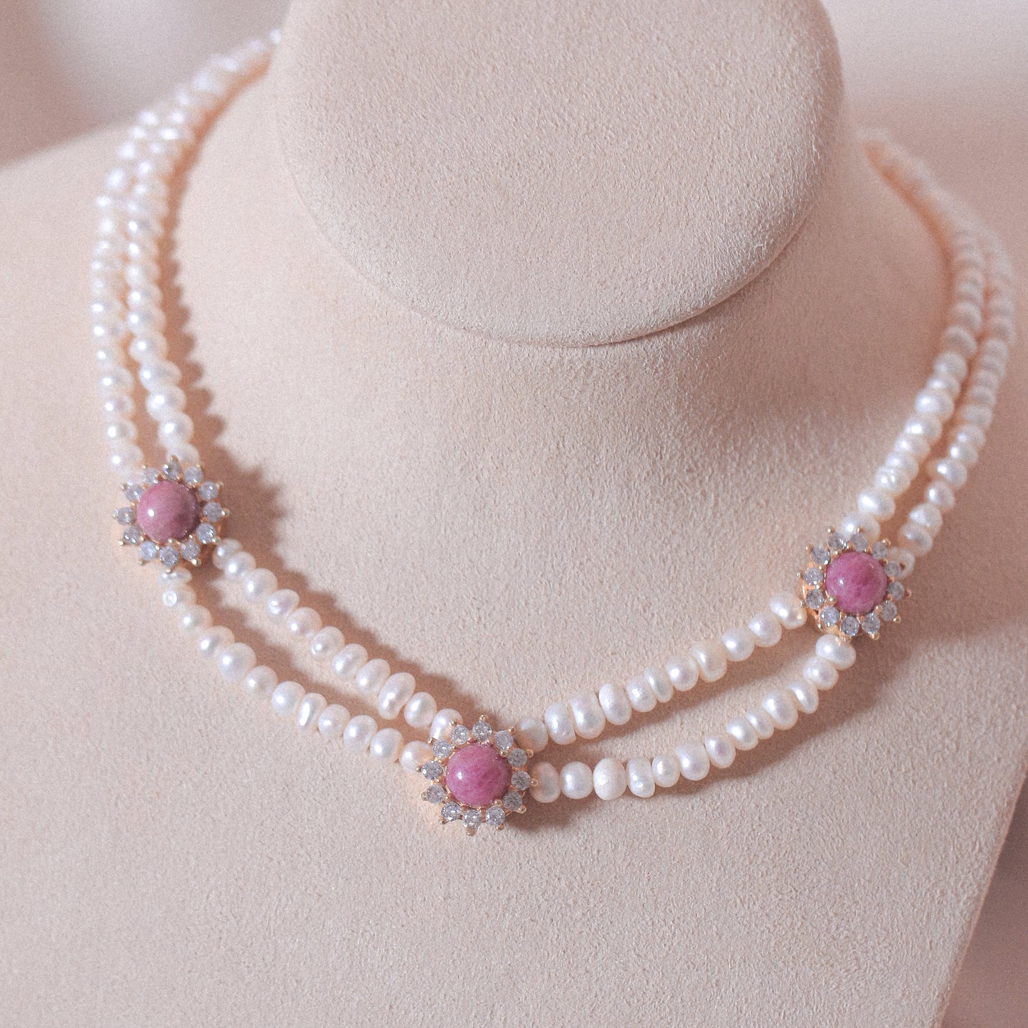 Rhodonite 3 Halos Pearl Full Set