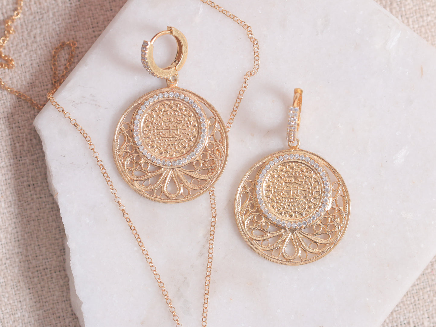 Filigree & White Zircon Lira Sodra Earrings
