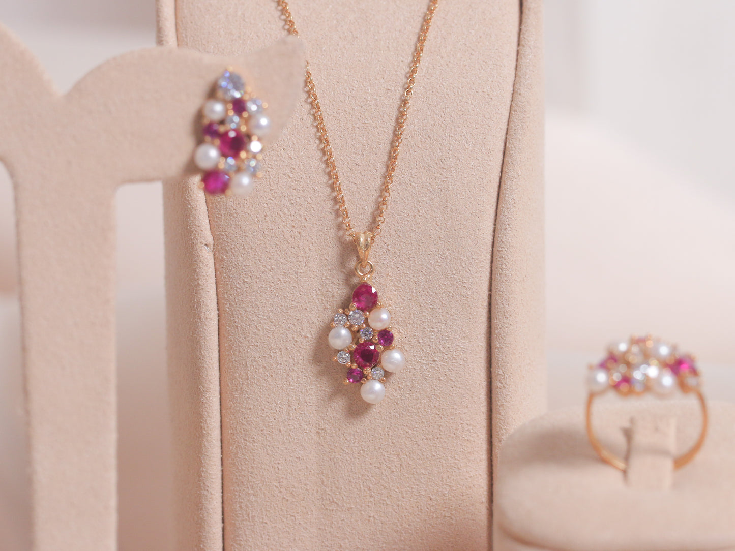 Cluster Set