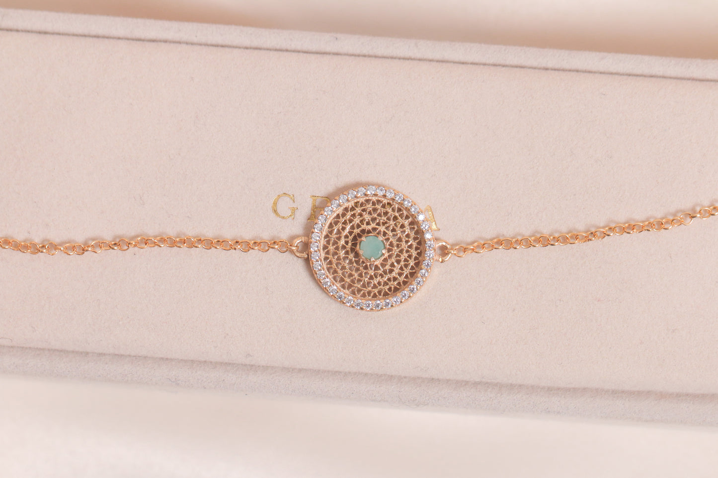 Min Emeralds With Zircon Bracelet