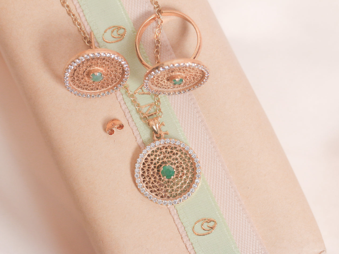 Min Emeralds With Zircon Set