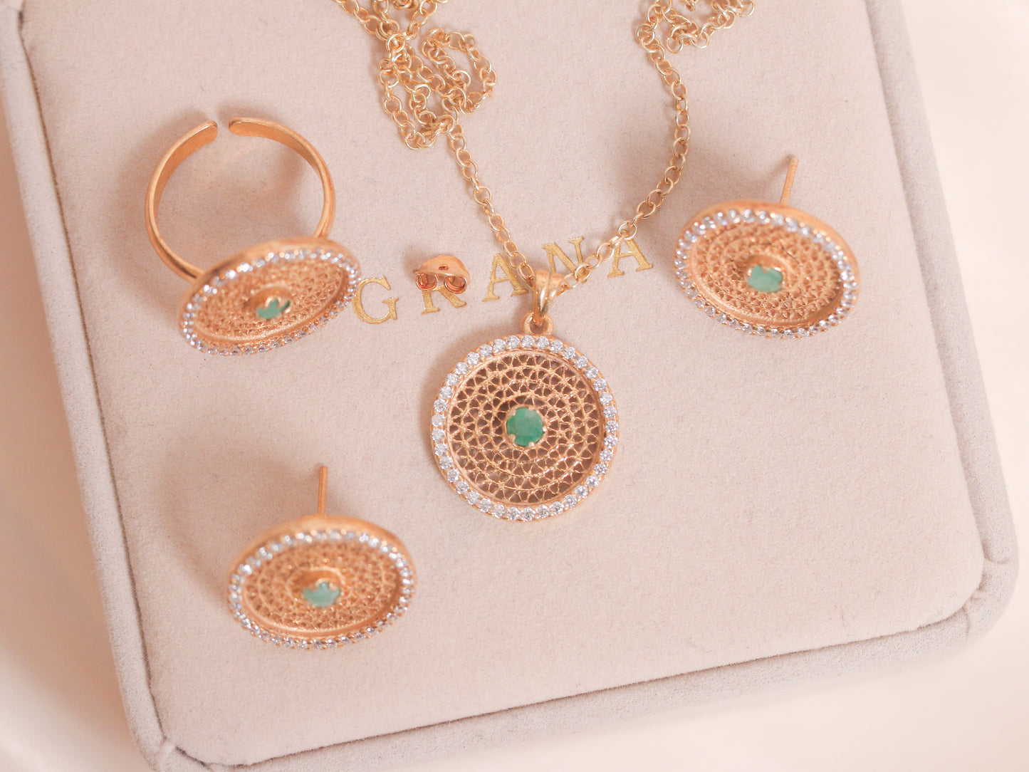 Min Emeralds With Zircon Set