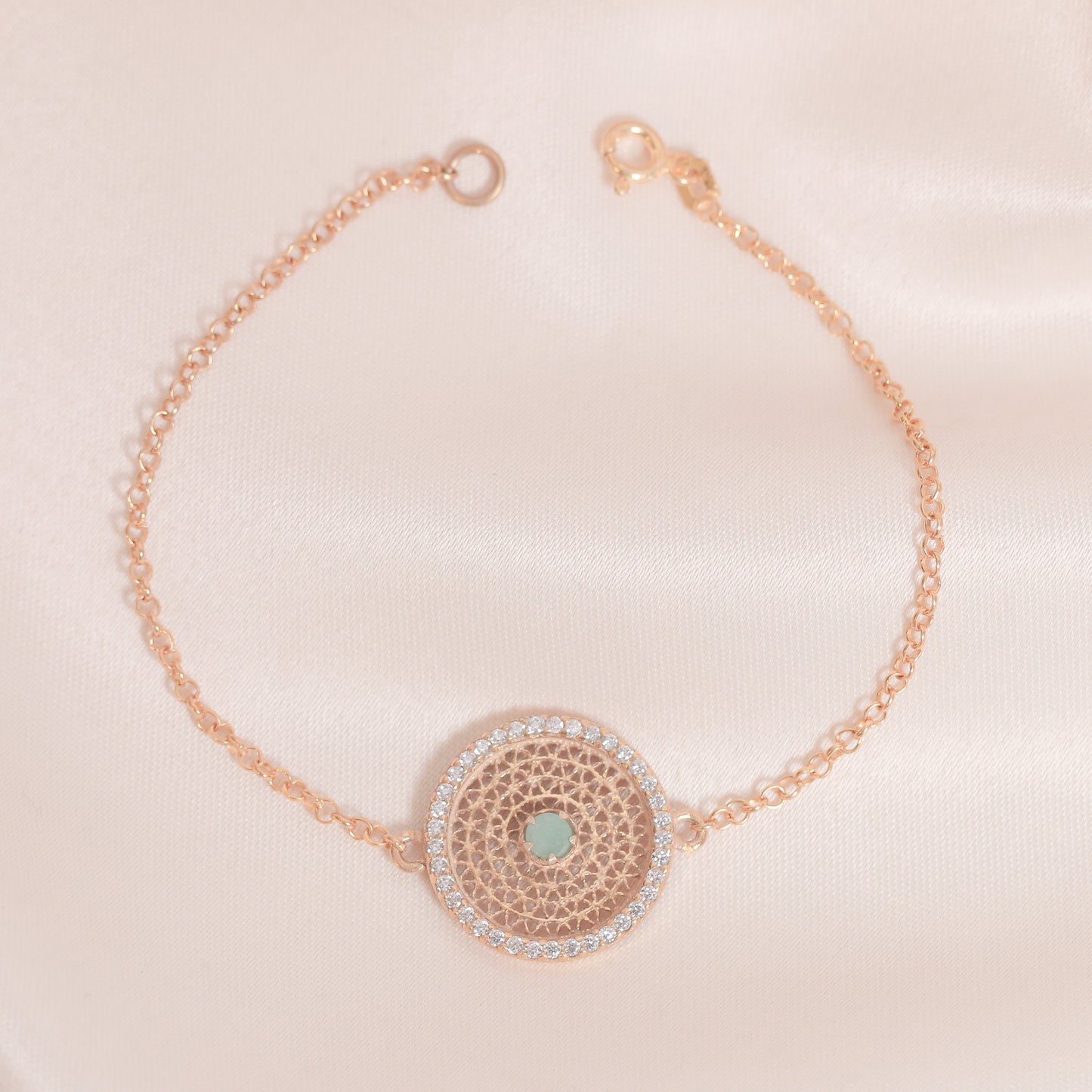 Min Emeralds With Zircon Bracelet