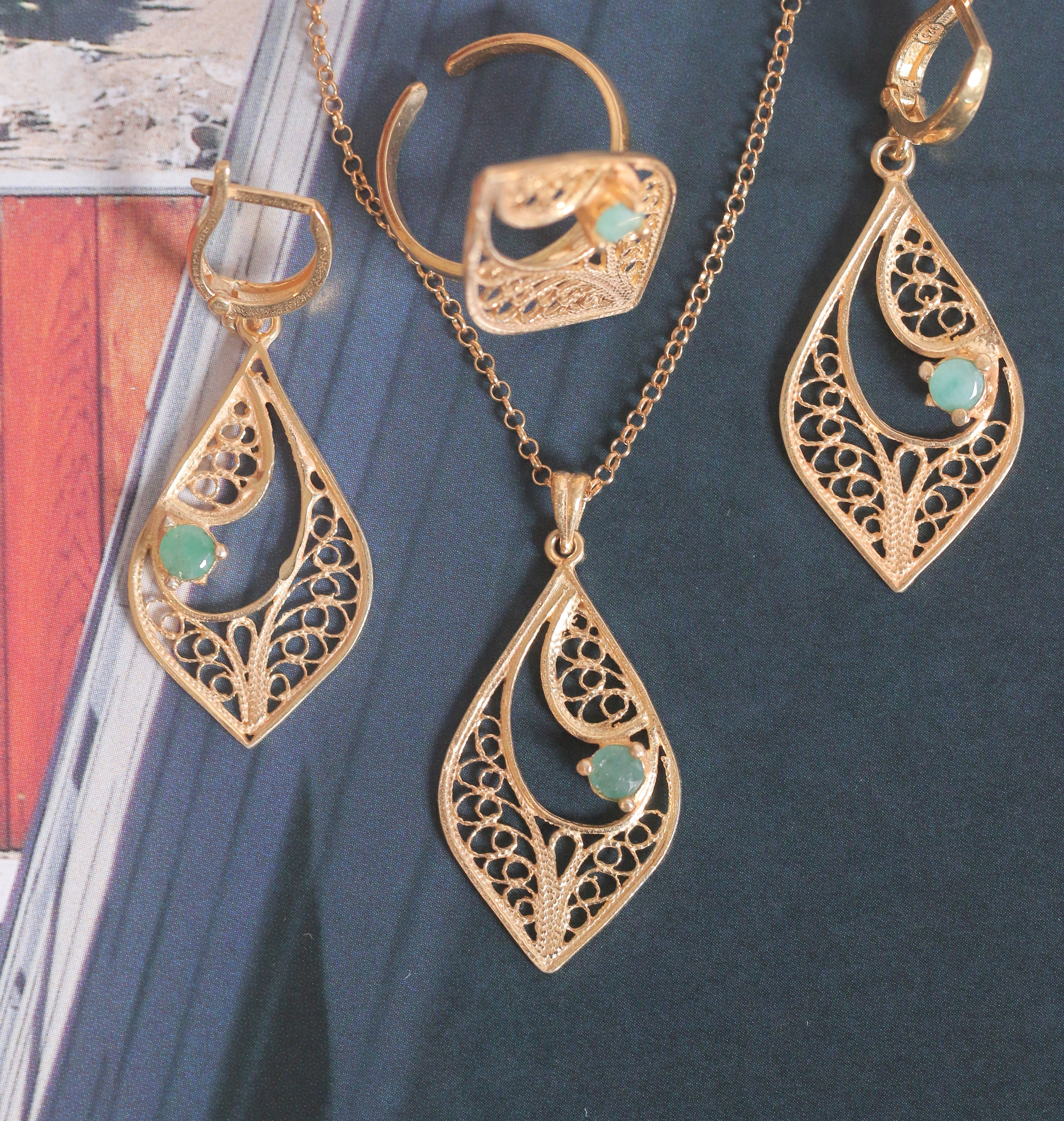Big Tear Filigree & Emeralds Set