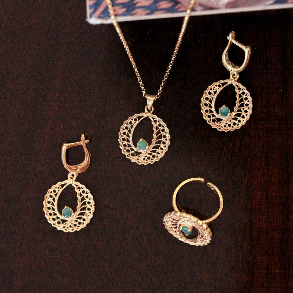 Round Filigree & Emeralds Set