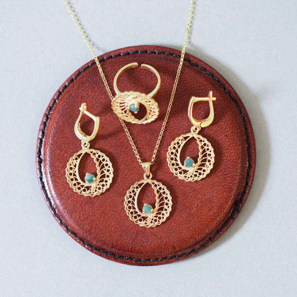 Round Filigree & Emeralds Set